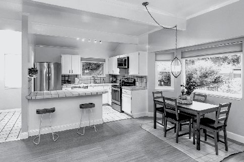 Close to town and great Los Gatos Schools: Lexington, Fisher, and Los Gatos High!